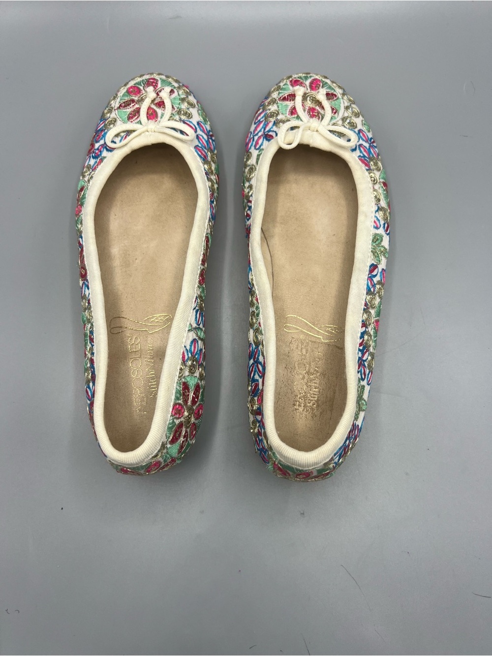 Aerosoles Embroidered Sequin Ballet Flats Floral Slip On Women’s - Picture 3 of 5